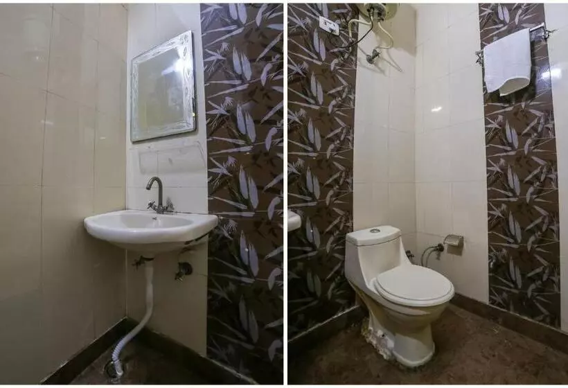 Oyo 19875 Hotel West Delhi Inn