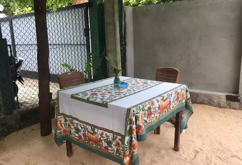 Majatalo Anthony Guesthouse