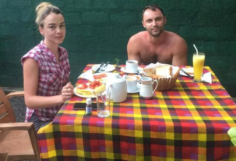 Majatalo Anthony Guesthouse