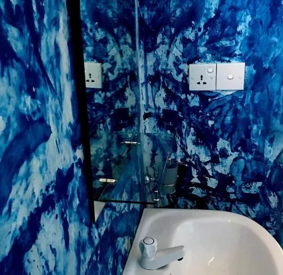 Majatalo Anthony Guesthouse