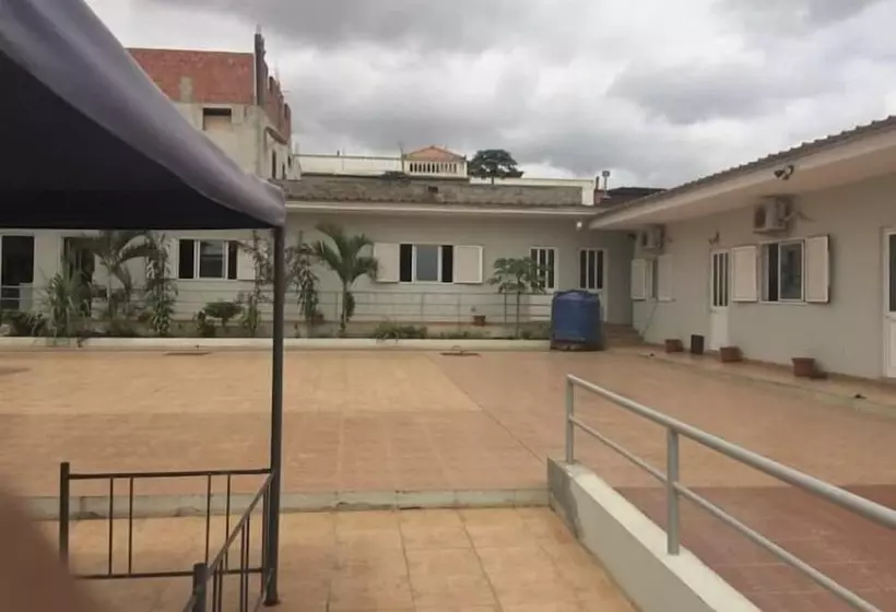 پانسیون Guest House Terezinha