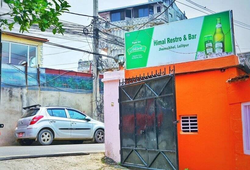 تختخواب و صبحانه Himal Inn