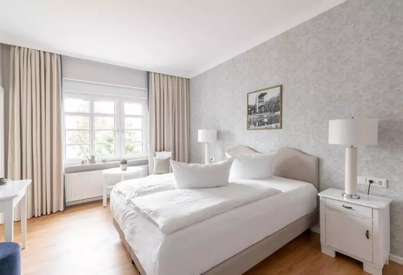 Hotelli Am Sommerbad