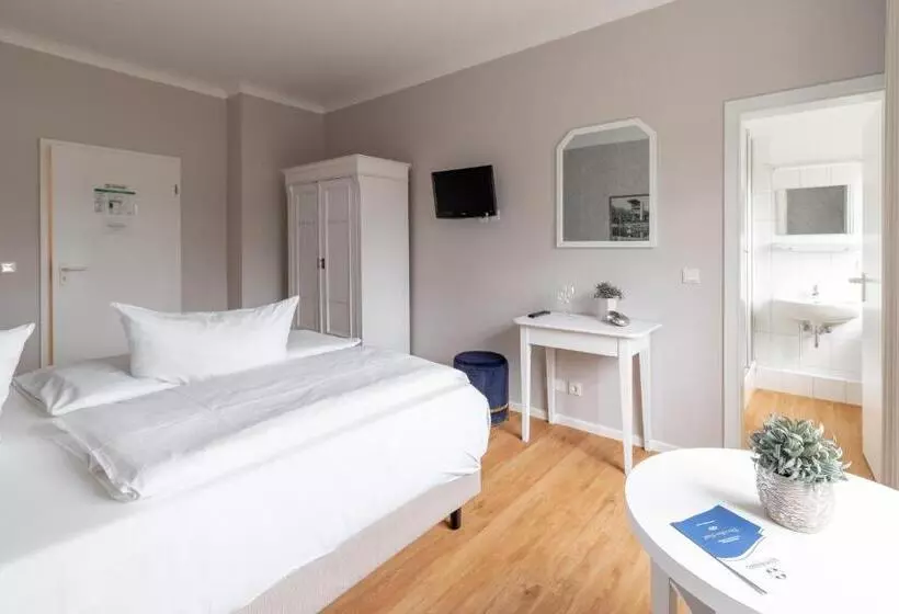 Hotelli Am Sommerbad