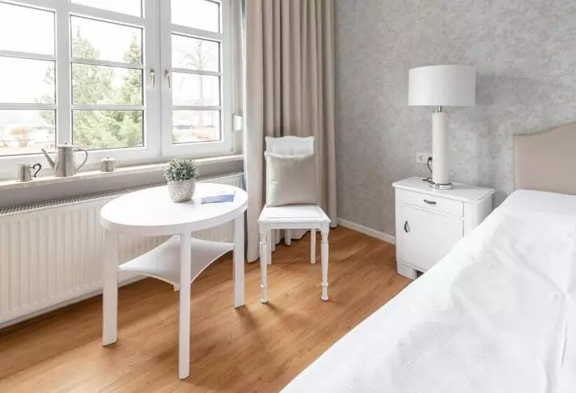 Hotelli Am Sommerbad