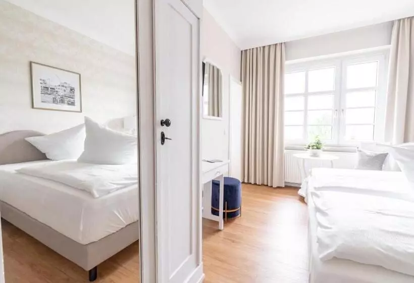 Hotelli Am Sommerbad