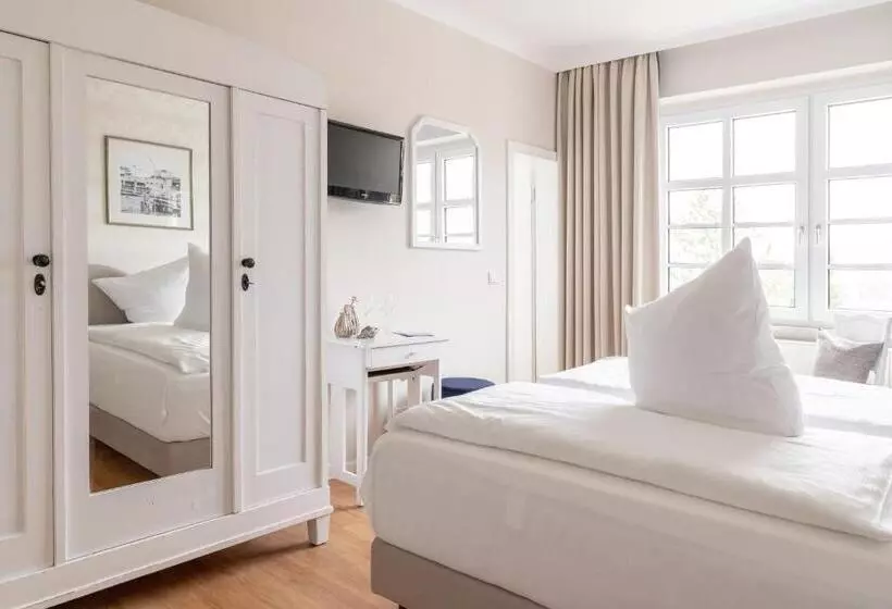 Hotelli Am Sommerbad