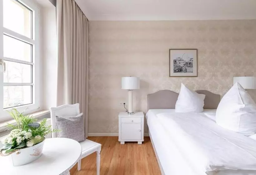 Hotelli Am Sommerbad