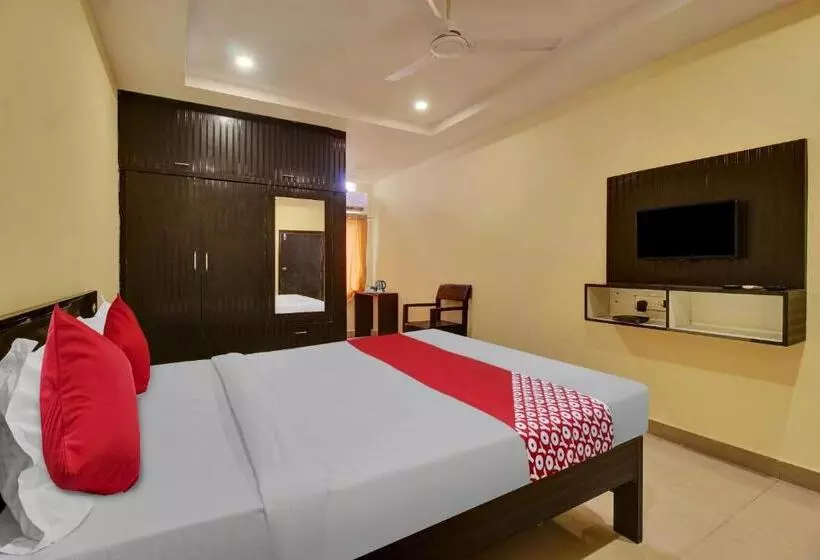 ホテル O Srinika Grand Near Shamshabad Airport