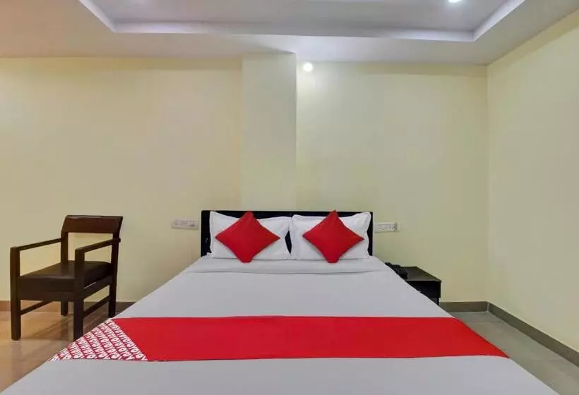 ホテル O Srinika Grand Near Shamshabad Airport