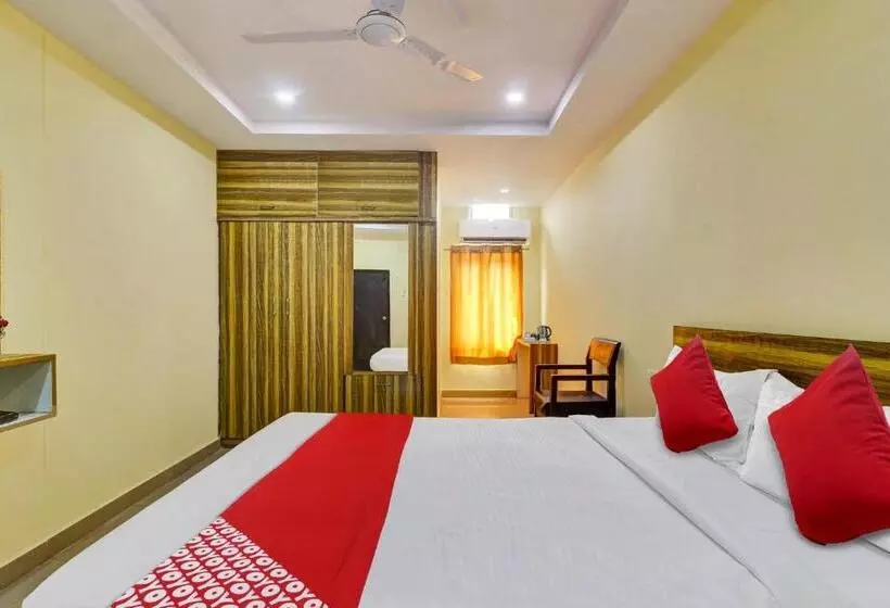 ホテル O Srinika Grand Near Shamshabad Airport