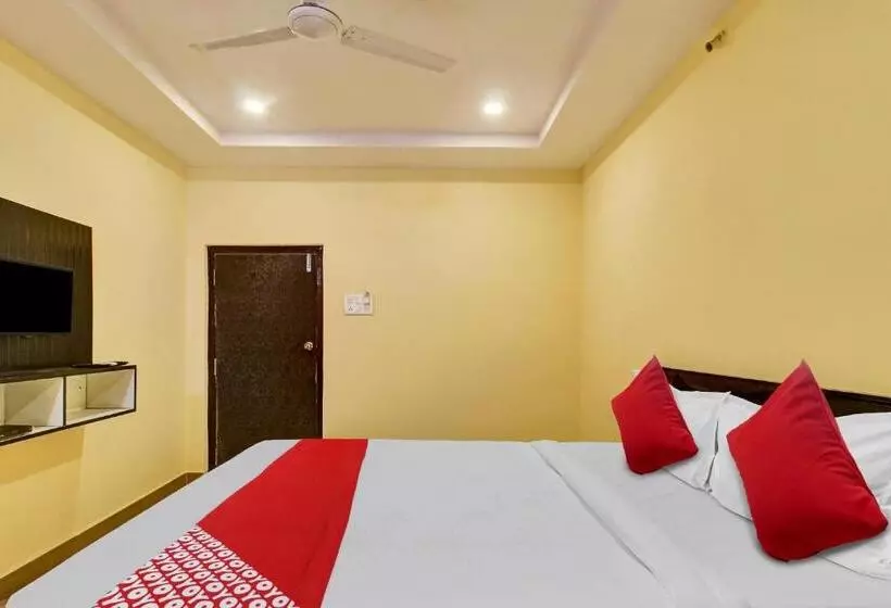 ホテル O Srinika Grand Near Shamshabad Airport