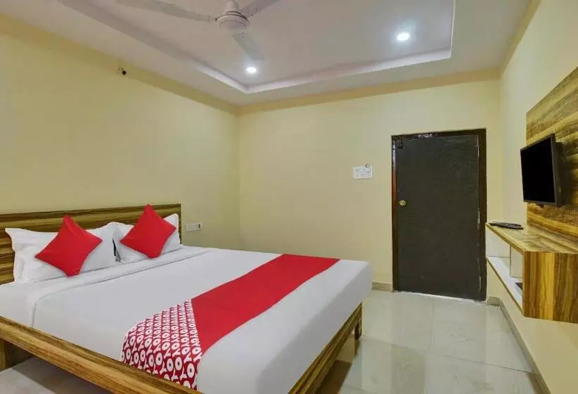 ホテル O Srinika Grand Near Shamshabad Airport