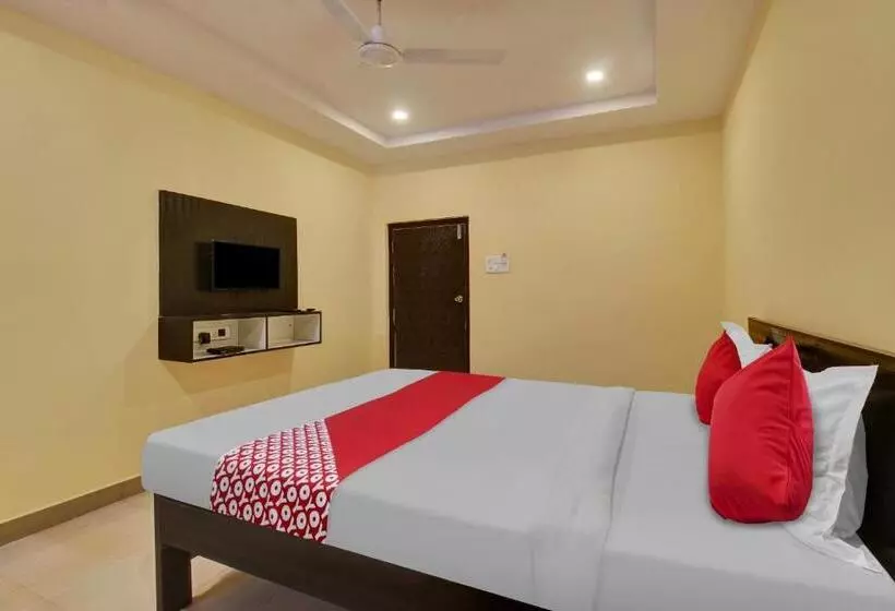 ホテル O Srinika Grand Near Shamshabad Airport