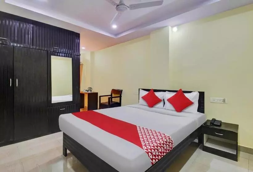 ホテル O Srinika Grand Near Shamshabad Airport