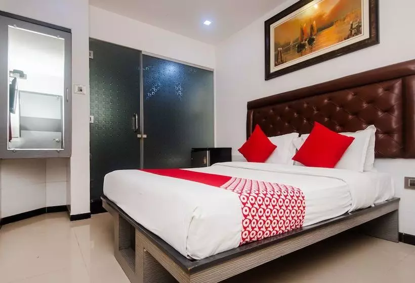 Oyo 24050 Hotel Sweet Dream