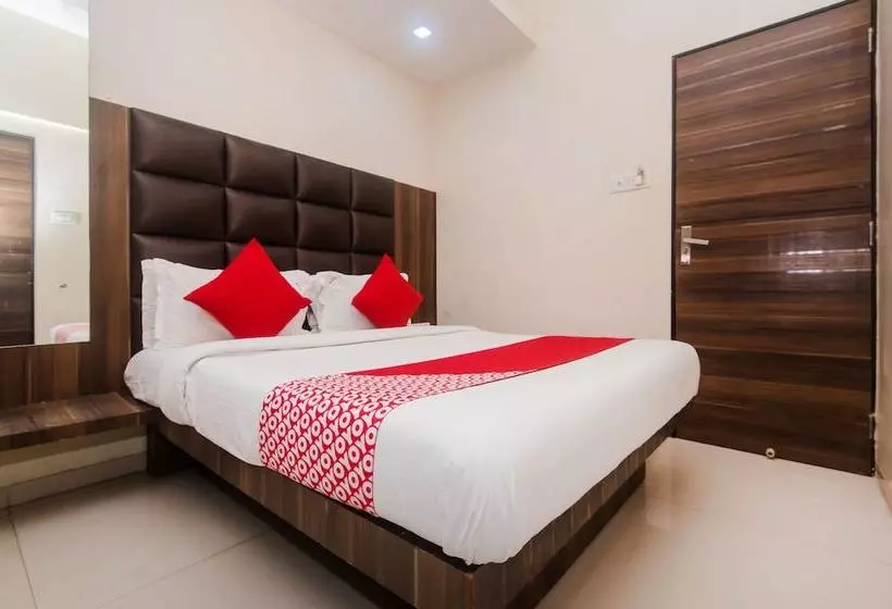 Oyo 24050 Hotel Sweet Dream