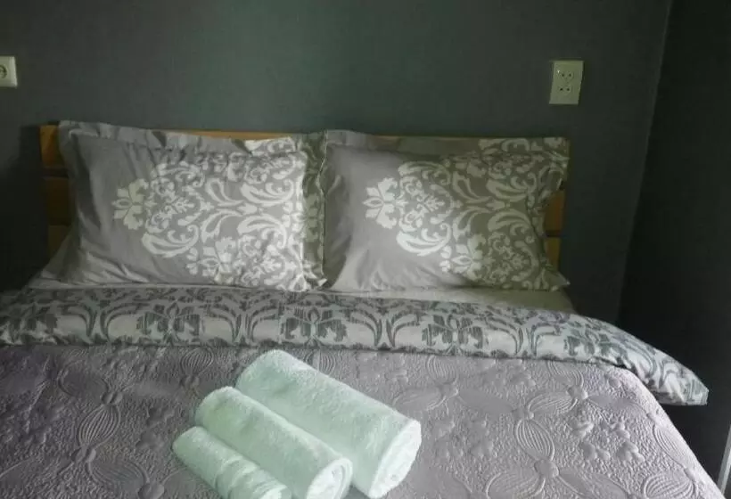 پانسیون Panorama Guesthouse