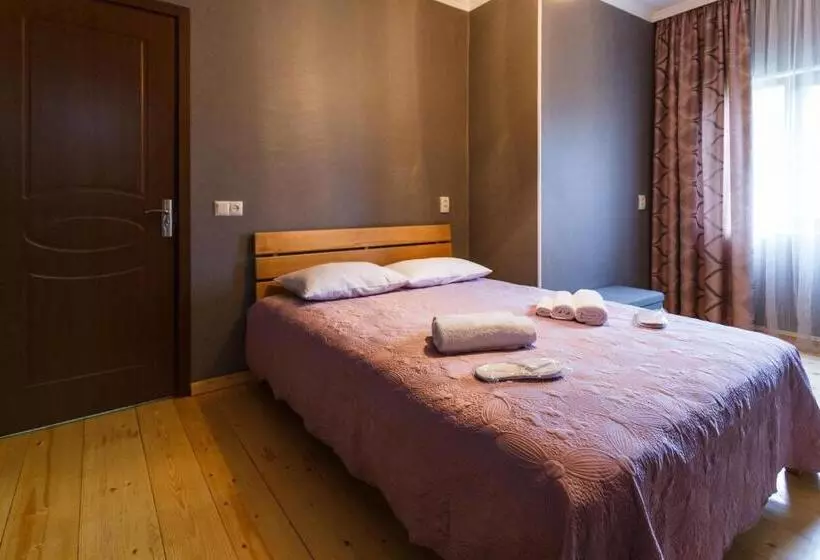 پانسیون Panorama Guesthouse