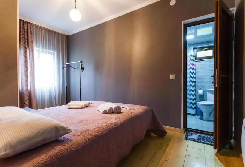 پانسیون Panorama Guesthouse
