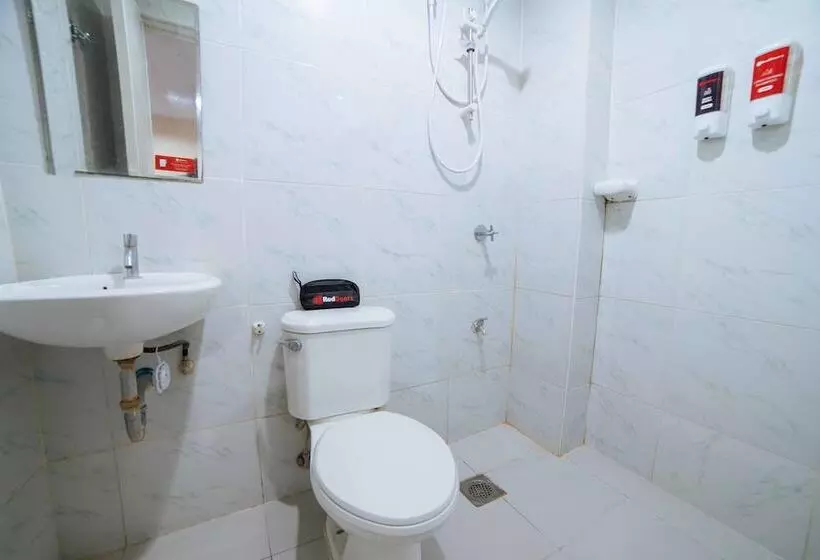 ペンション Reddoorz Near Davao International Airport