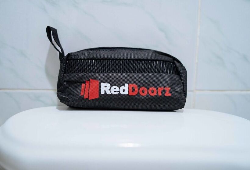 Pension Reddoorz Near Davao International Airport