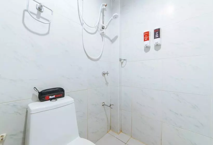 ペンション Reddoorz Near Davao International Airport