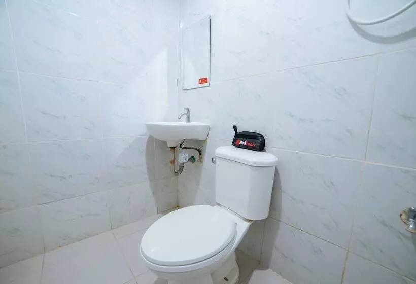 ペンション Reddoorz Near Davao International Airport