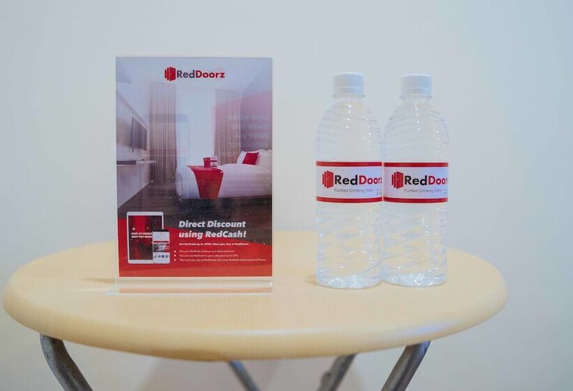 Pension Reddoorz Near Davao International Airport