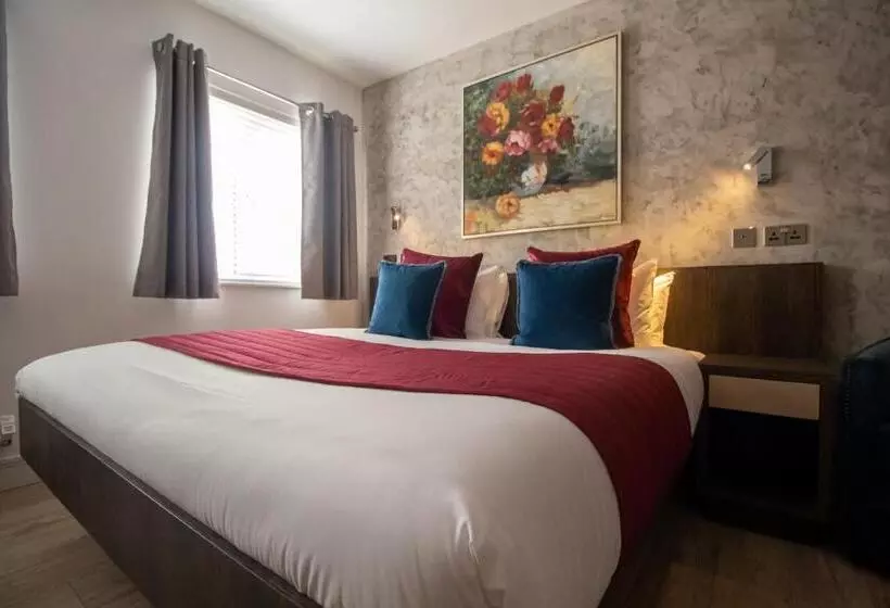 Signature Suites
