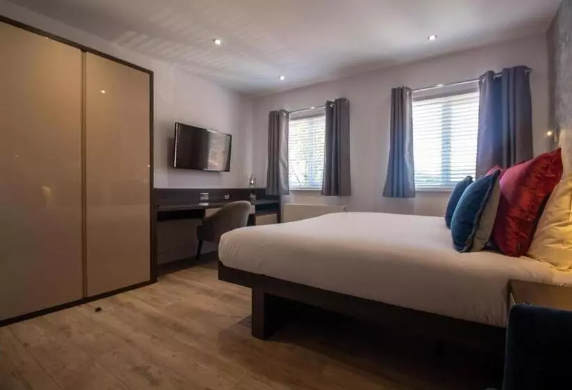 Signature Suites