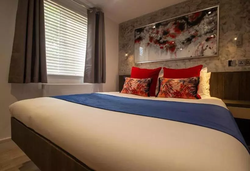 Signature Suites