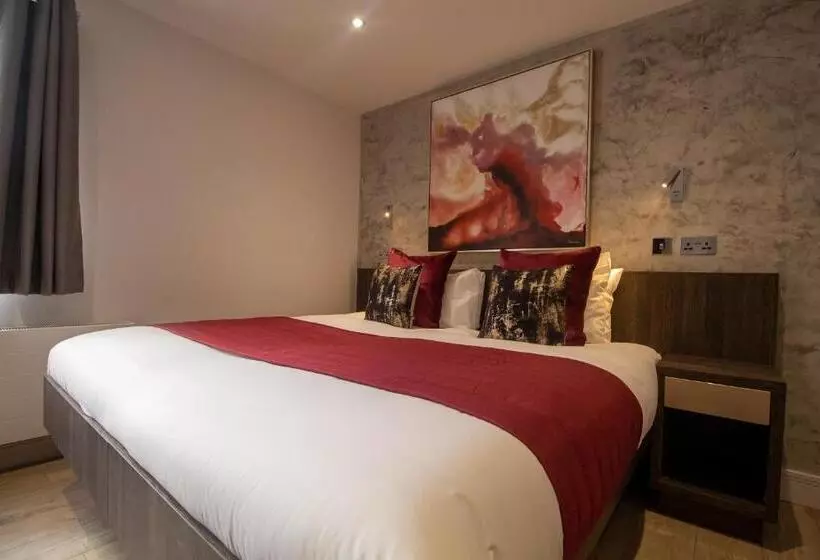 Signature Suites