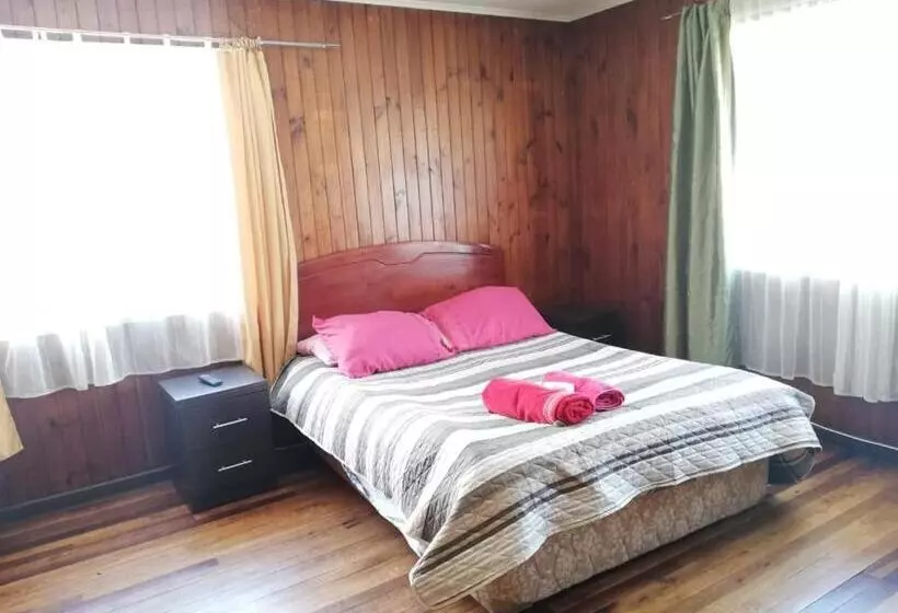 ユースホステル Eliodoro Yañez Casa O Chalet