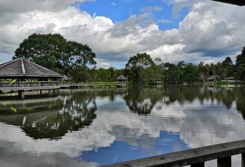 Balung River Eco Resort   Hostel