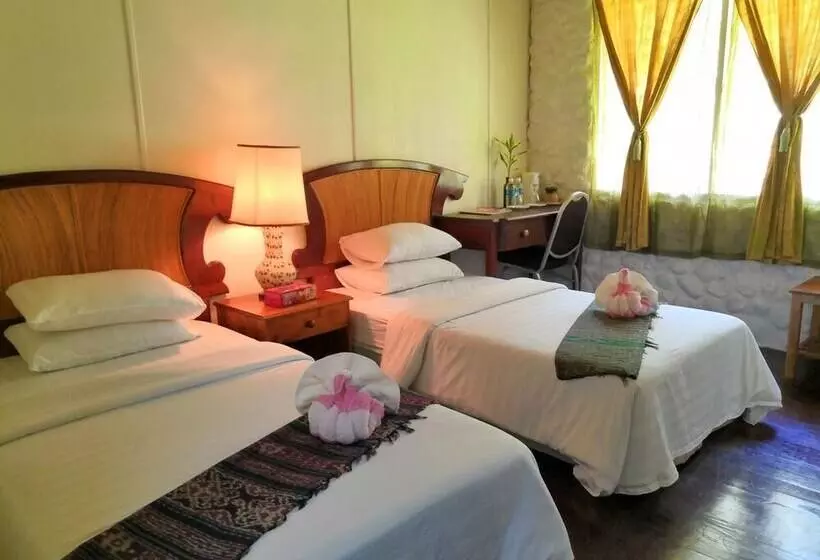 Balung River Eco Resort   Hostel