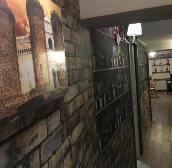 تختخواب و صبحانه Na Tazzulel E Cafe