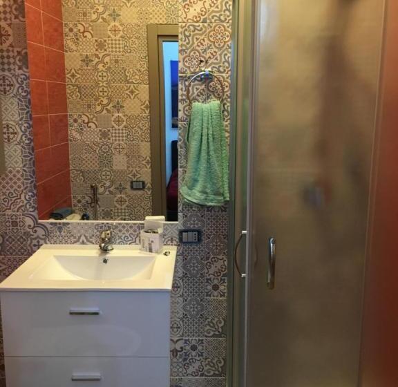 تختخواب و صبحانه Na Tazzulel E Cafe