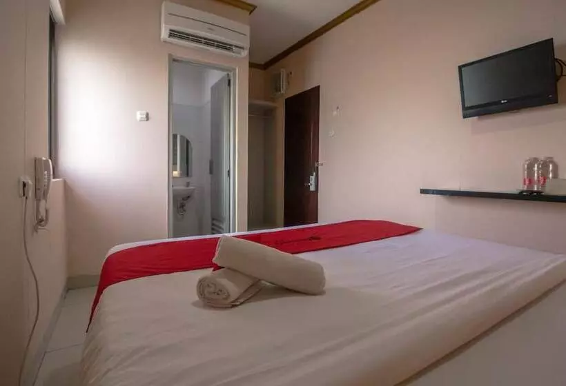 Hotelli Reddoorz Near Rs Husada