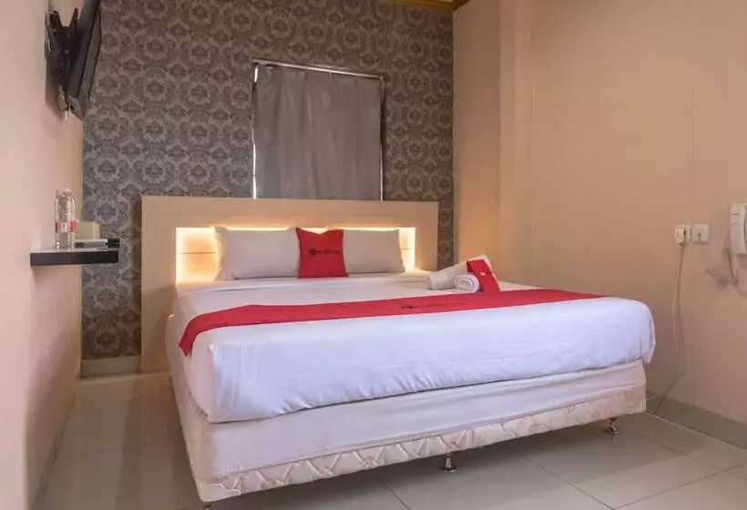 Hotelli Reddoorz Near Rs Husada