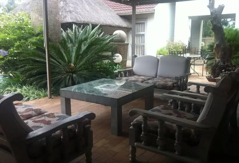Majatalo House And Heart Guest House
