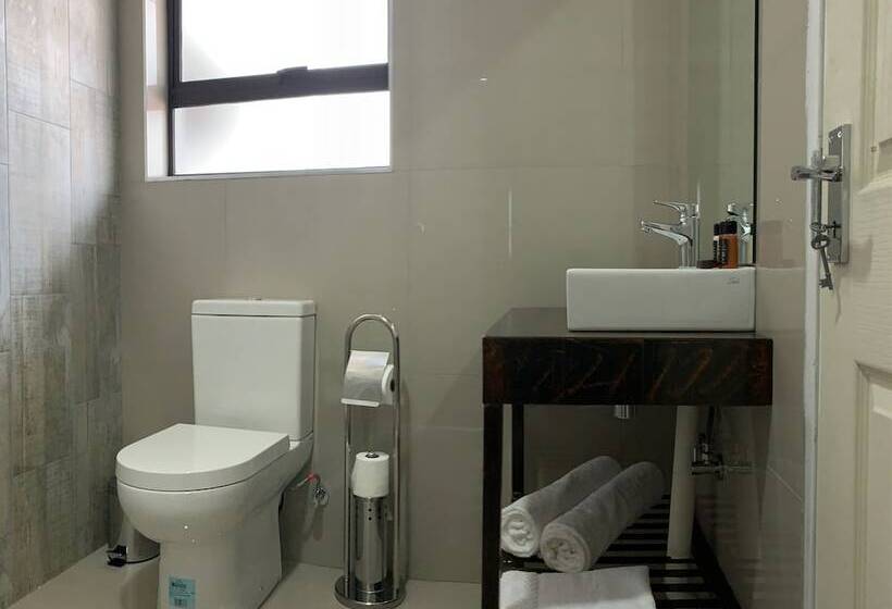 ペンション House And Heart Guest House