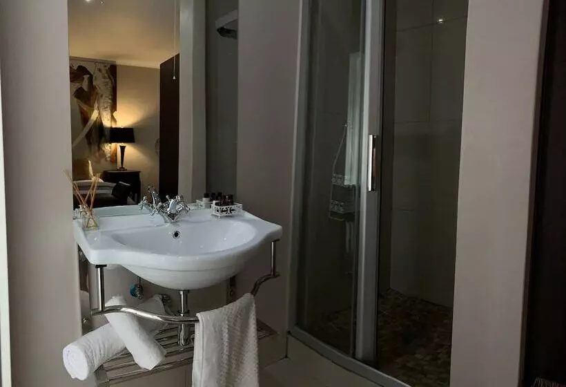Majatalo House And Heart Guest House
