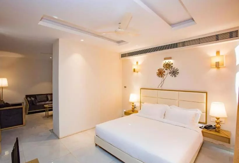 Sapphire Premium Hotel & Suite