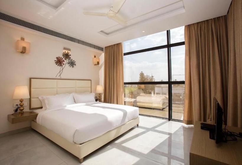 Sapphire Premium Hotel & Suite