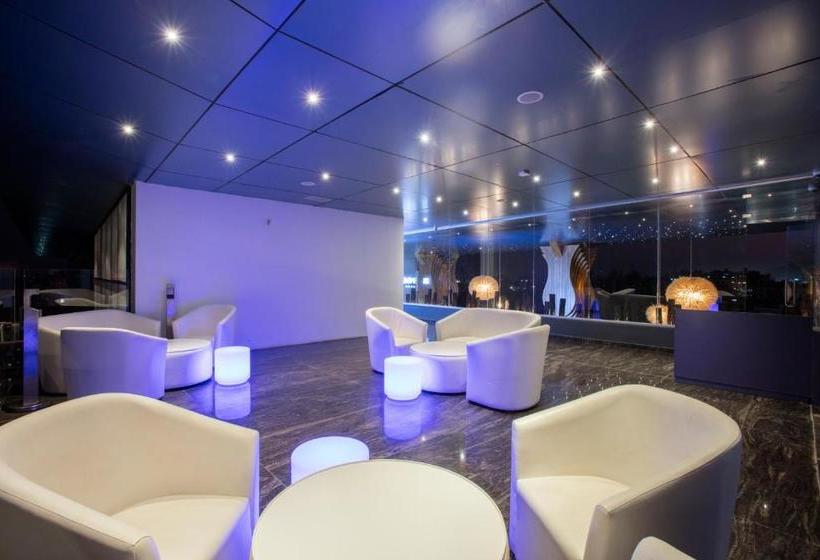 Sapphire Premium Hotel & Suite