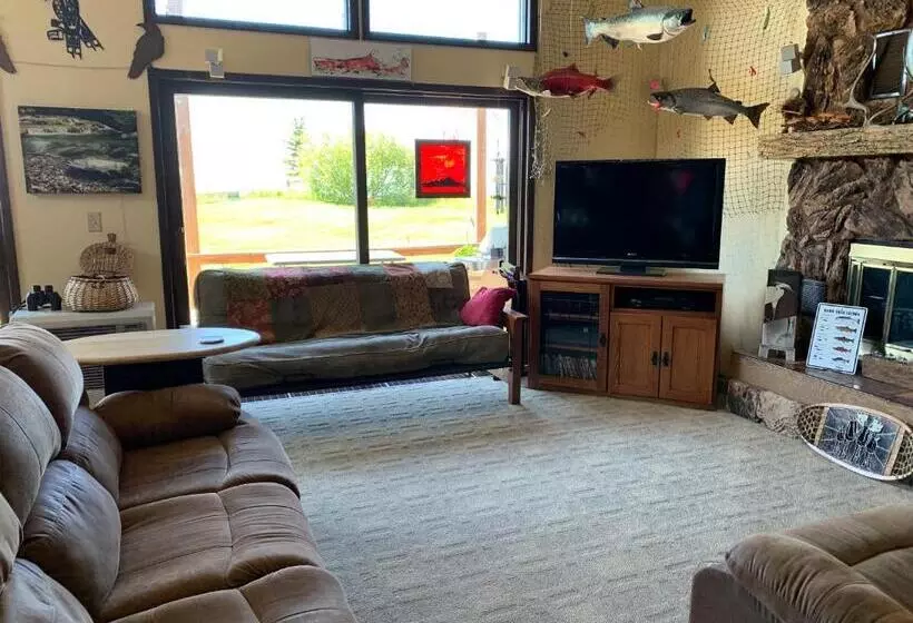 Retkeilymaja Clam Gulch Lodge