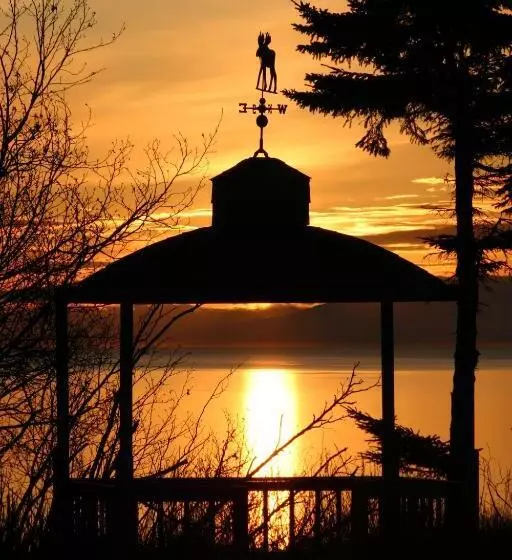 Retkeilymaja Clam Gulch Lodge