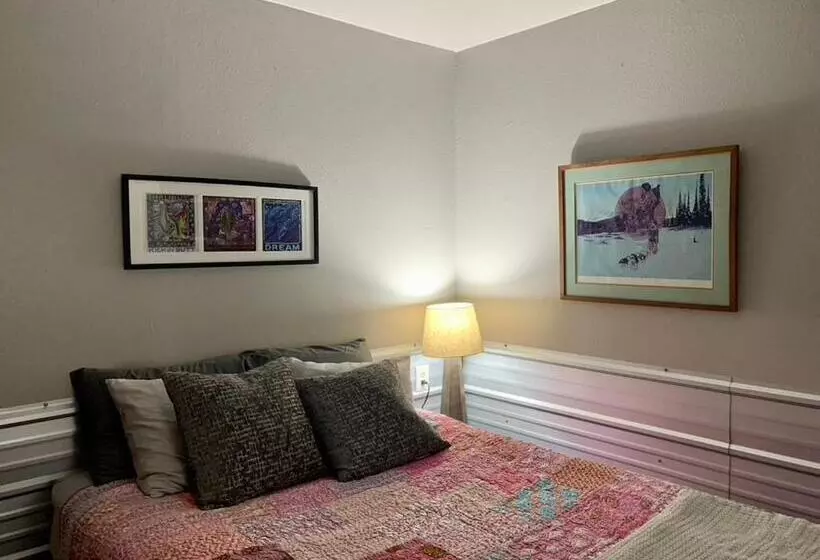 Retkeilymaja Clam Gulch Lodge