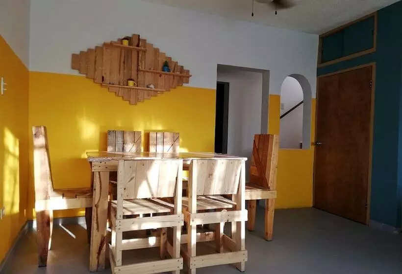 Aamiaismajoitus (B&B) Bermejo Hostel
